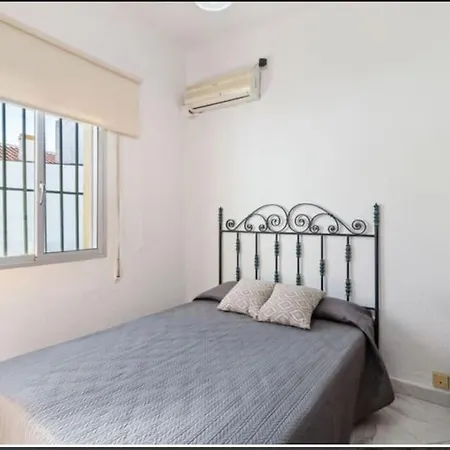 Casa Mata Cerca De Paseo Maritimo Antonio Banderas Σπίτι διακοπών Μάλαγα