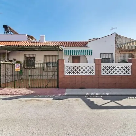 Holiday home Casa Mata Cerca De Paseo Maritimo Antonio Banderas Malaga